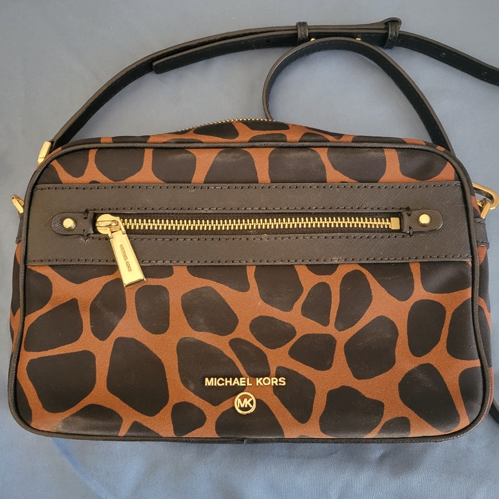 Michael kors cross body